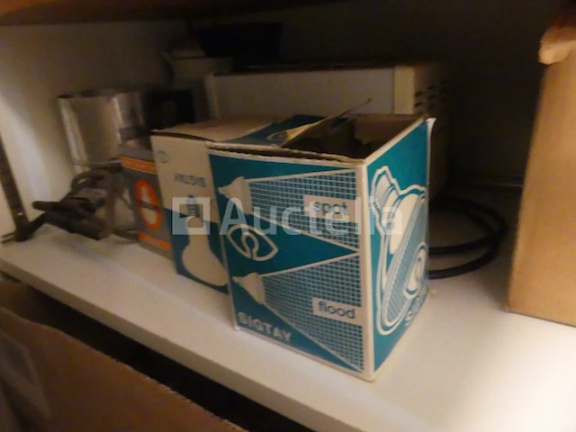Lamp, kopjes - afbeelding 10 van  10