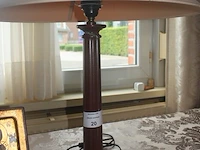 Lamp met kap in carrara marmer, religieus sierstuk - afbeelding 4 van  5