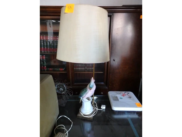 Lamp met papegaai - afbeelding 1 van  2