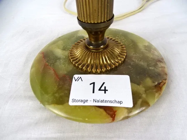 Lamp op marmeren voet - afbeelding 2 van  3
