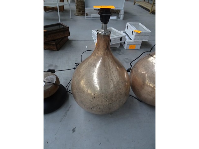 Lamp zonder kap - afbeelding 1 van  1