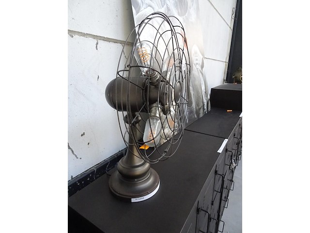 Lamp - afbeelding 2 van  2