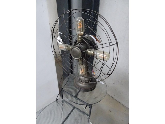 Lamp - afbeelding 1 van  1