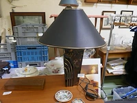 Lampadère in zwart met goudkleurige randen - afbeelding 1 van  1