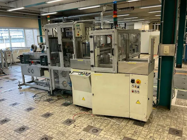 Lampen produktie unit - afbeelding 1 van  7