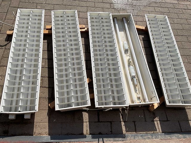 Lampen tl bakken - afbeelding 4 van  4