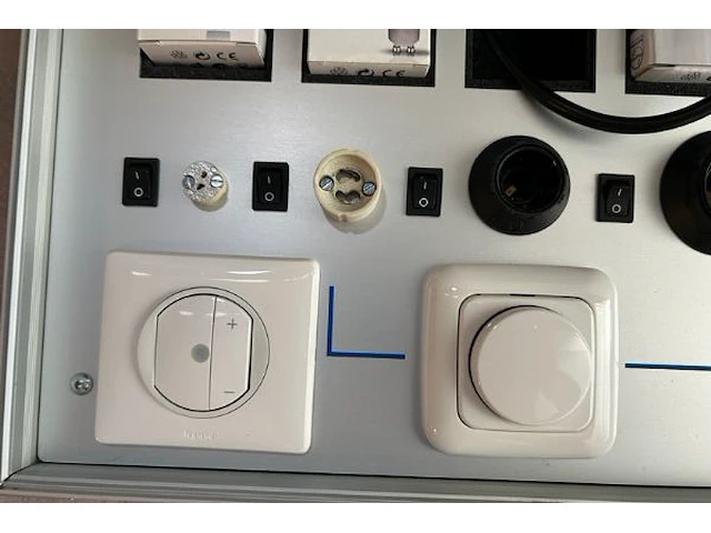 Lampentestkist philips - afbeelding 3 van  4
