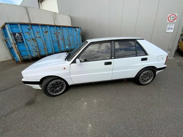 Lancia - delta integrale v8 - oldtimer - afbeelding 4 van  31