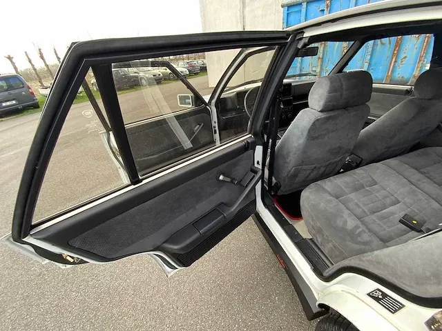 Lancia - delta integrale v8 - oldtimer - afbeelding 8 van  31