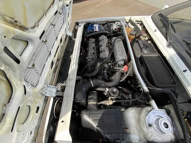 Lancia - delta integrale v8 - oldtimer - afbeelding 20 van  31