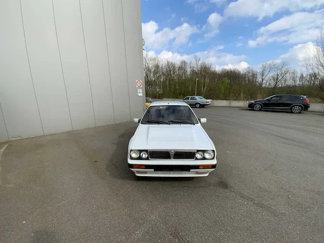 Lancia - delta integrale v8 - oldtimer - afbeelding 12 van  31