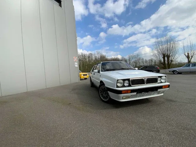 Lancia - delta integrale v8 - oldtimer - afbeelding 26 van  31