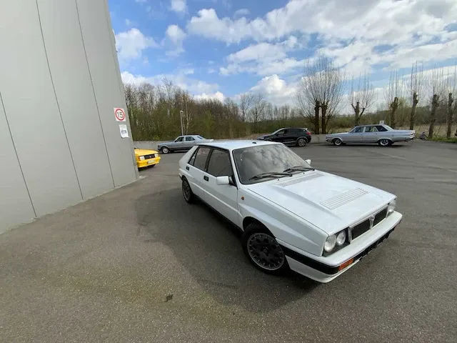 Lancia - delta integrale v8 - oldtimer - afbeelding 27 van  31