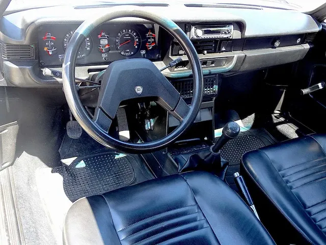 Lancia beta spider 2000 - afbeelding 30 van  55