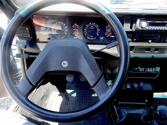 Lancia beta spider 2000 - afbeelding 40 van  55