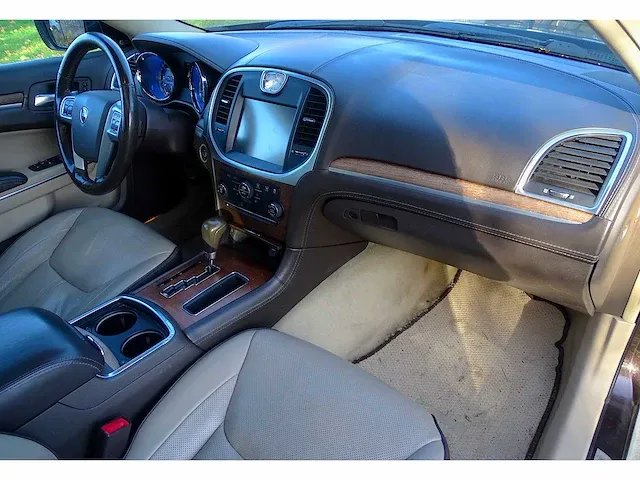Lancia thema 3.0 v6 crd - afbeelding 7 van  31