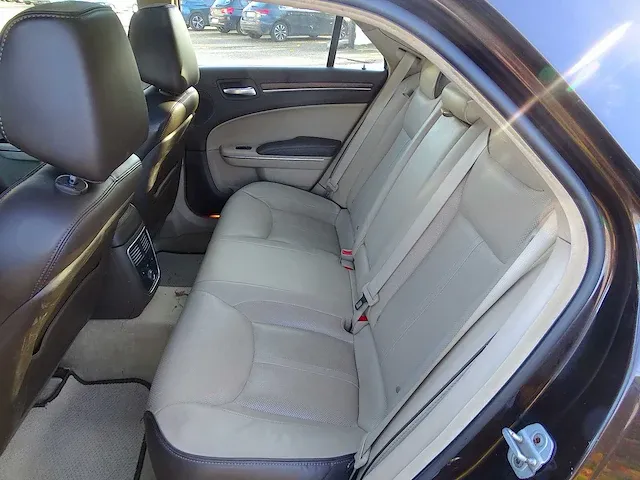 Lancia thema 3.0 v6 crd - afbeelding 13 van  31