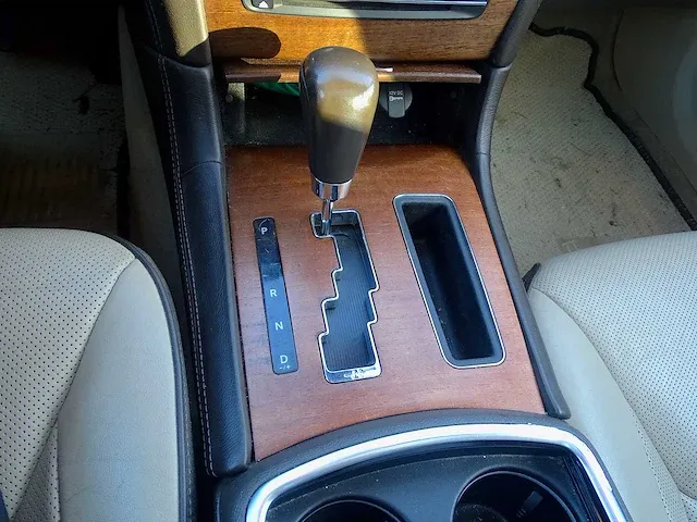 Lancia thema 3.0 v6 crd - afbeelding 17 van  31