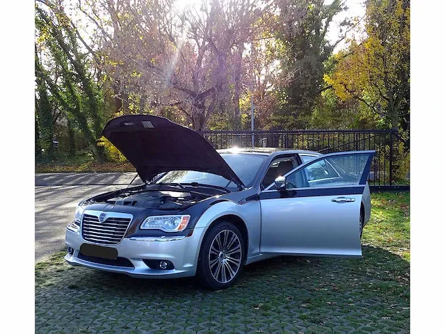 Lancia thema 3.0 v6 crd - afbeelding 22 van  31