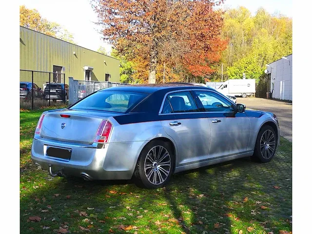 Lancia thema 3.0 v6 crd - afbeelding 27 van  31