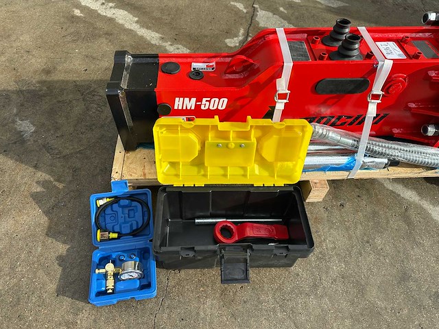 Lancini - 2025 - hm500 - hydraulische hamer - afbeelding 1 van  10