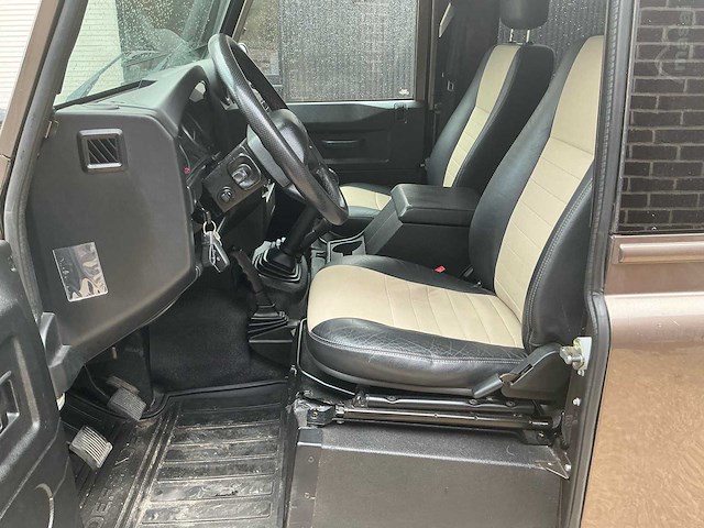 Land rover 90 van lichte vracht - afbeelding 15 van  52
