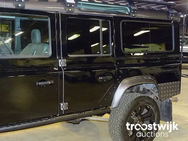 Land rover defender 110 's' (custom, lichte vracht) - afbeelding 6 van  52