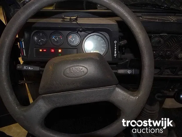 Land rover defender 110 's' (custom, lichte vracht) - afbeelding 33 van  52