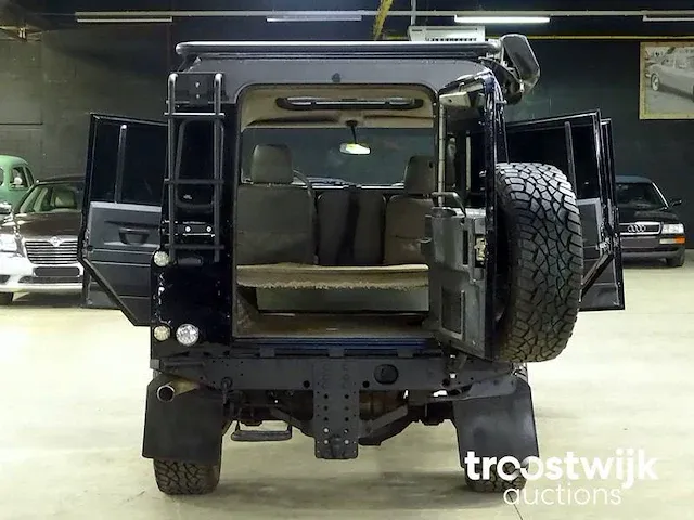 Land rover defender 110 's' (custom, lichte vracht) - afbeelding 25 van  52