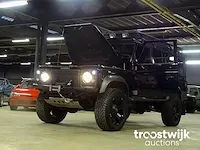 Land rover defender 110 's' (custom, lichte vracht) - afbeelding 36 van  52