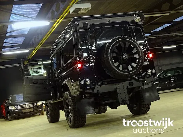 Land rover defender 110 's' (custom, lichte vracht) - afbeelding 40 van  52
