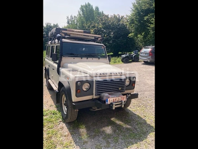 Land-rover defender 11o (2010) - afbeelding 11 van  21