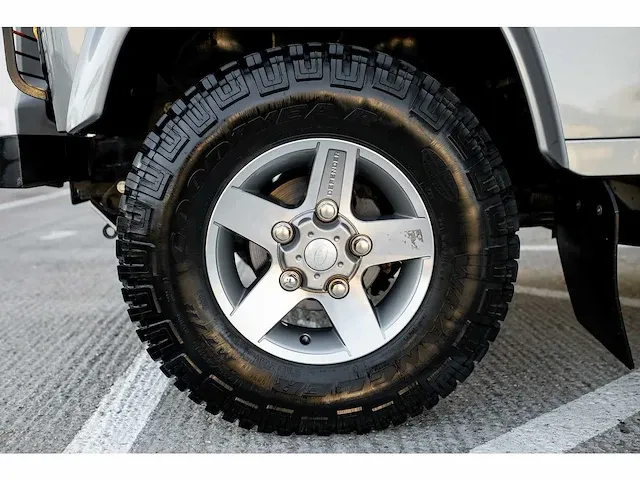 Land rover defender 90 2,4l diesel - 2012 - afbeelding 15 van  98