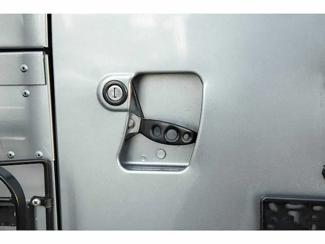 Land rover defender 90 2,4l diesel - 2012 - afbeelding 47 van  98