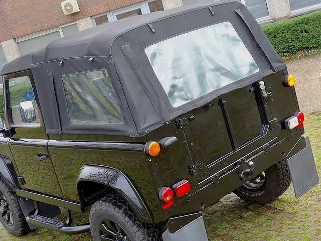 Land rover 'defender' 90 cabrio v8 - afbeelding 4 van  50