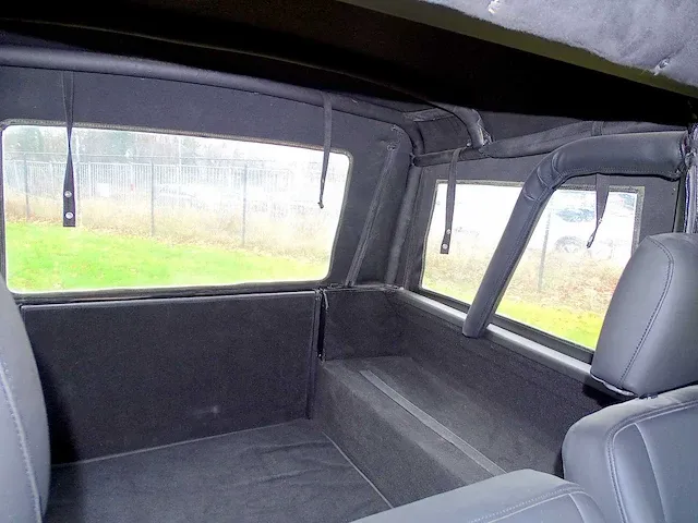 Land rover 'defender' 90 cabrio v8 - afbeelding 17 van  50