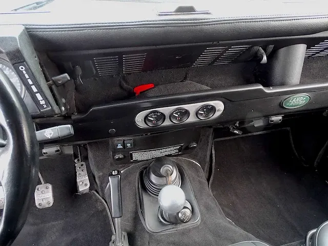Land rover 'defender' 90 cabrio v8 - afbeelding 25 van  50