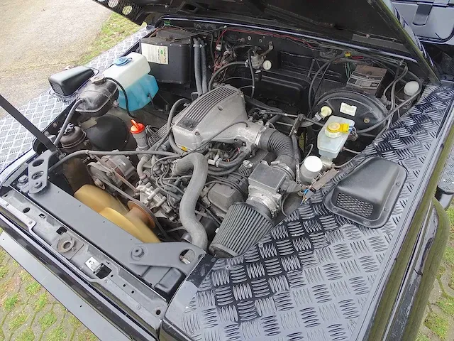 Land rover 'defender' 90 cabrio v8 - afbeelding 36 van  50