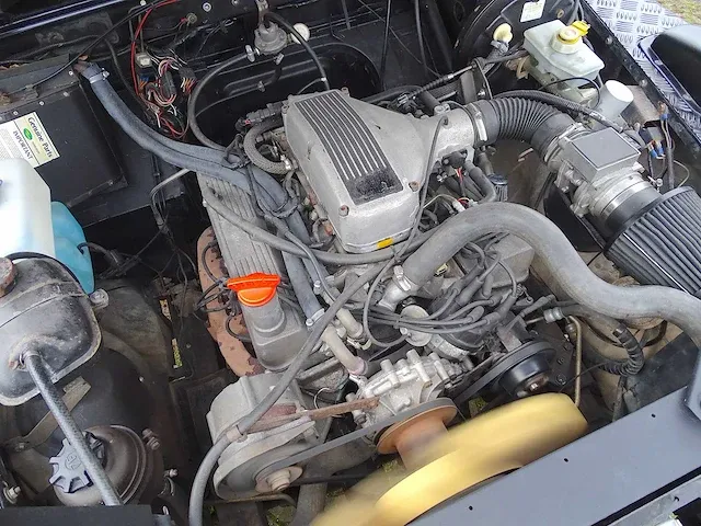 Land rover 'defender' 90 cabrio v8 - afbeelding 37 van  50
