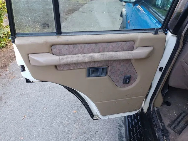 Land rover discovery 4x4 v8, 1994 - afbeelding 18 van  23