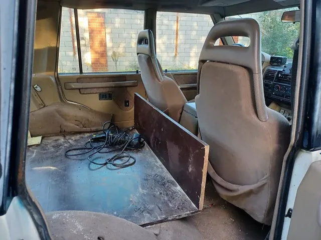 Land rover discovery 4x4 v8, 1994 - afbeelding 21 van  23