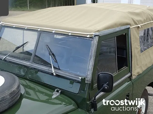 Land rover series iii 88 station wagon 2.25 diesel - afbeelding 2 van  67