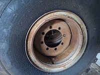 Landbouwband loader 370-508/1400-20 op velgen 8 gaats nieuw 2x - afbeelding 4 van  5