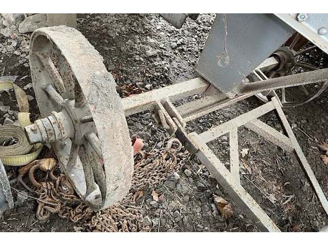 Landbouwmachine met rolband - afbeelding 12 van  16