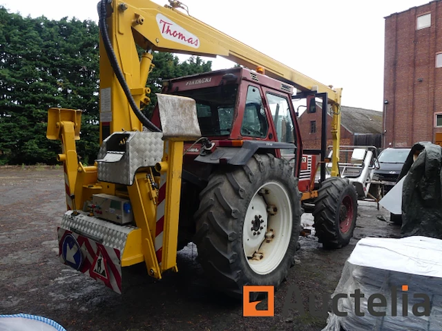Landbouwtractor met hoogwerker fiatagri (new holland) 110-90 dt - afbeelding 7 van  14