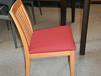 Landelijke eetkamertafel met 6 houten stoelen - afbeelding 3 van  5