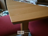 Landelijke eetkamertafel met 6 houten stoelen - afbeelding 5 van  5