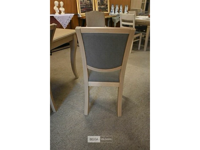 Landelijke eetkamertafel met 6 luxe stoelen - afbeelding 5 van  6