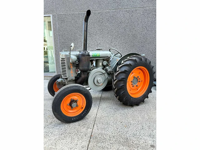 Landini - 1953 - l25 - oldtimer tractor - afbeelding 1 van  13