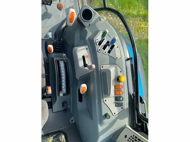 Landini - 4-080 - vierwielaangedreven landbouwtractor - 2022 - afbeelding 9 van  20